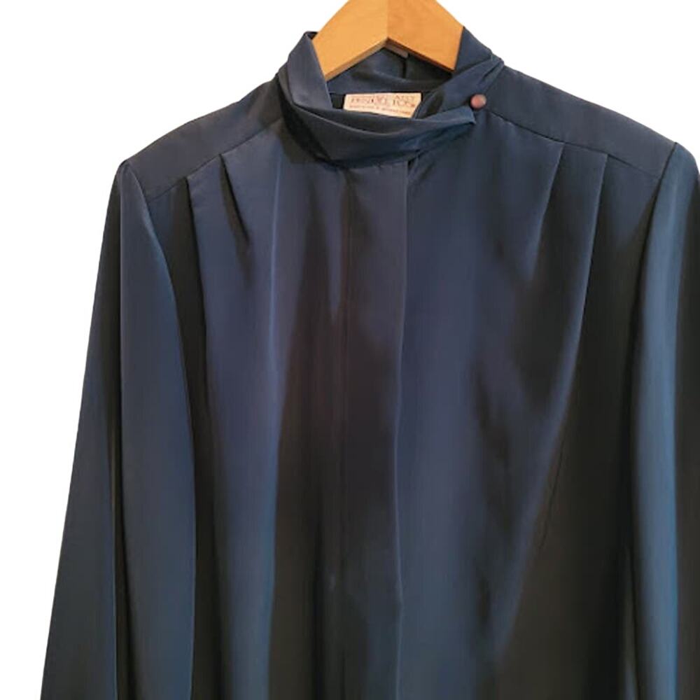 Pendleton long sleeve blouse- navy blue in color- size 12